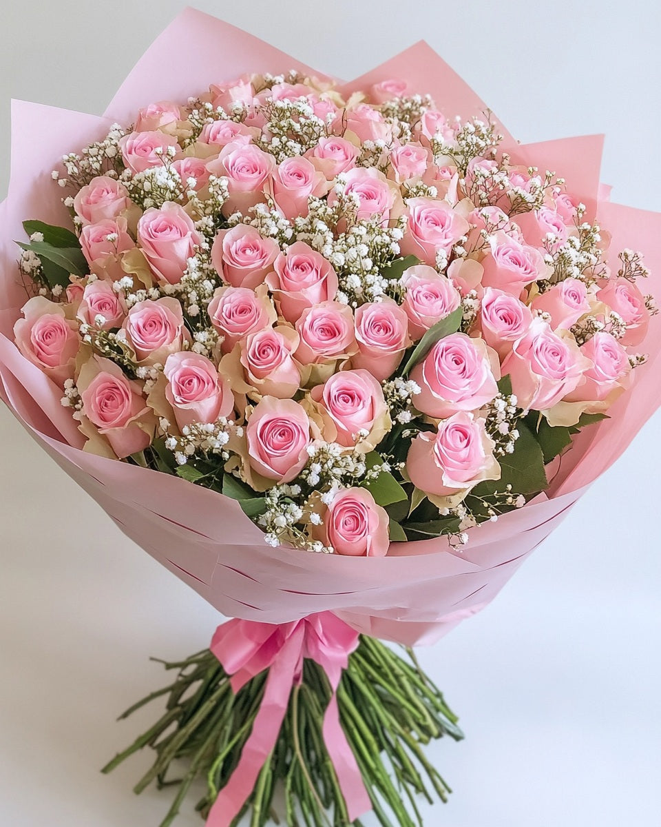 🌸 Ramo Delicado Color Rosas Rosado Claro con Ruscus y Gypso | Bogotá