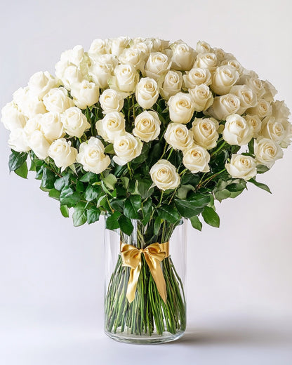 Rosas Blanco Premium en Florero a Domicilio en Bogotá