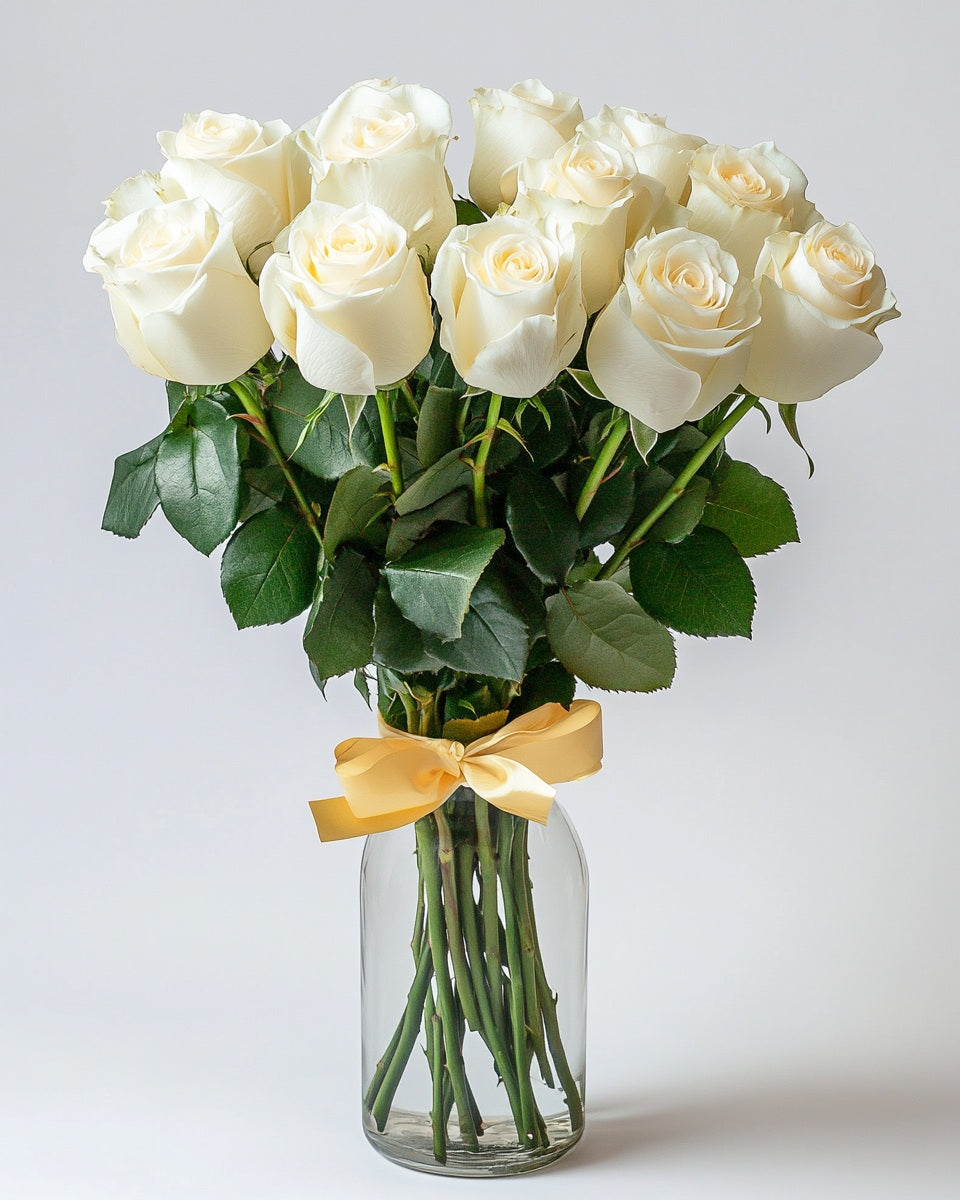Rosas Blanco Premium en Florero a Domicilio en Bogotá