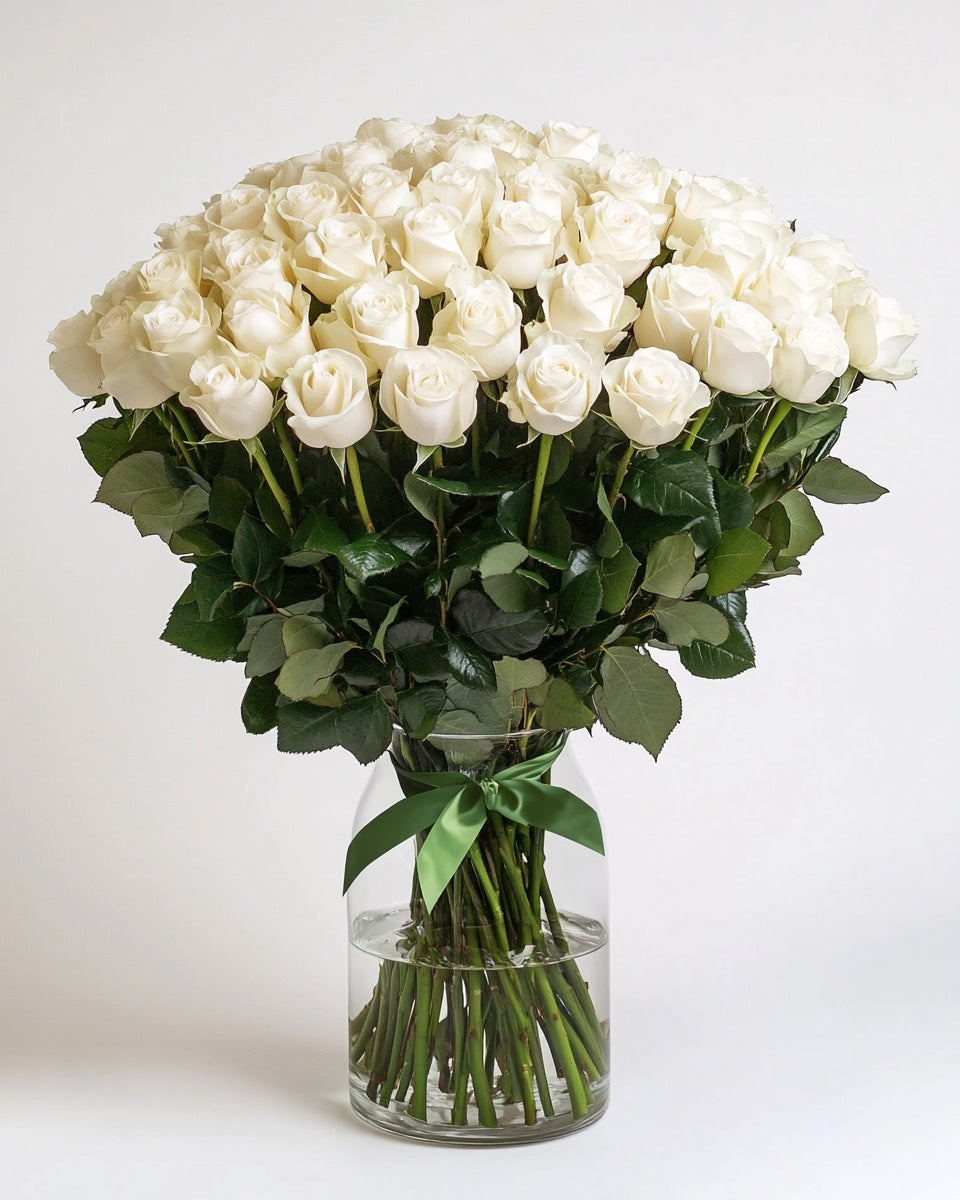 Rosas Blanco Premium en Florero a Domicilio en Bogotá